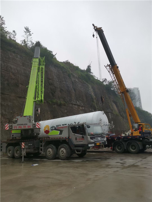 梧州市“不怕风雨冻”—— 吊车的 “恶劣环境适应” 技术